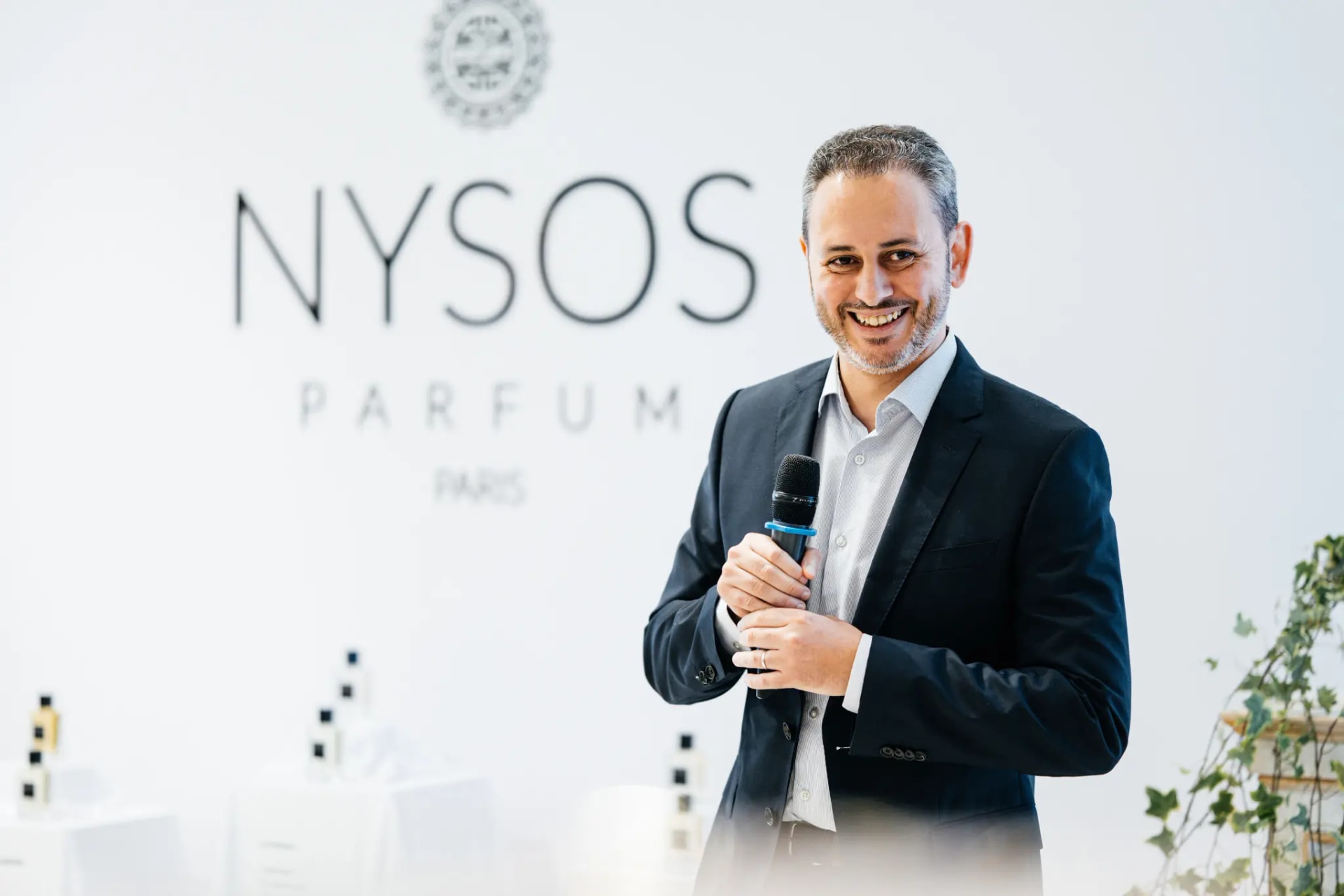 Николас Юалален — сооснователь бренда NYSOS
